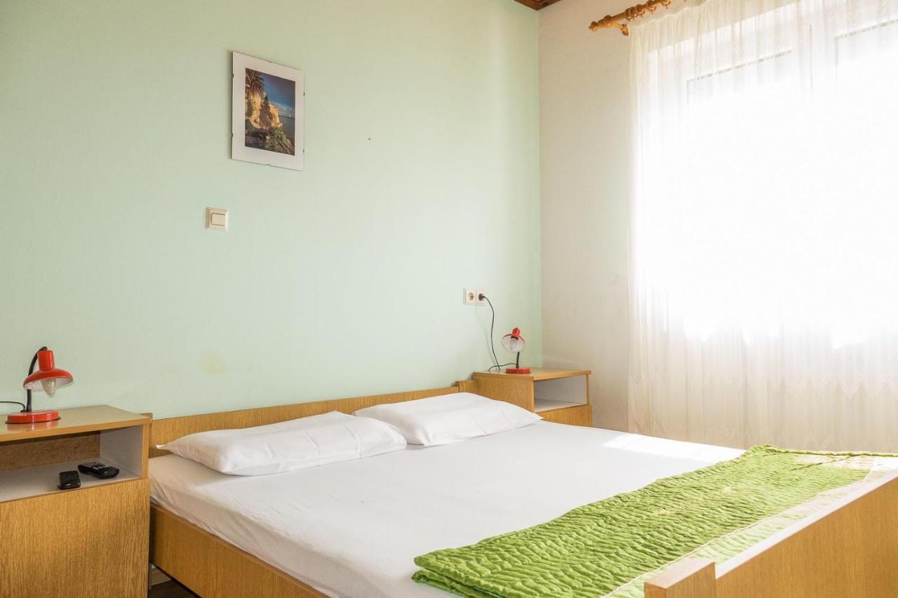 Apartments Pahljina Palit Ngoại thất bức ảnh