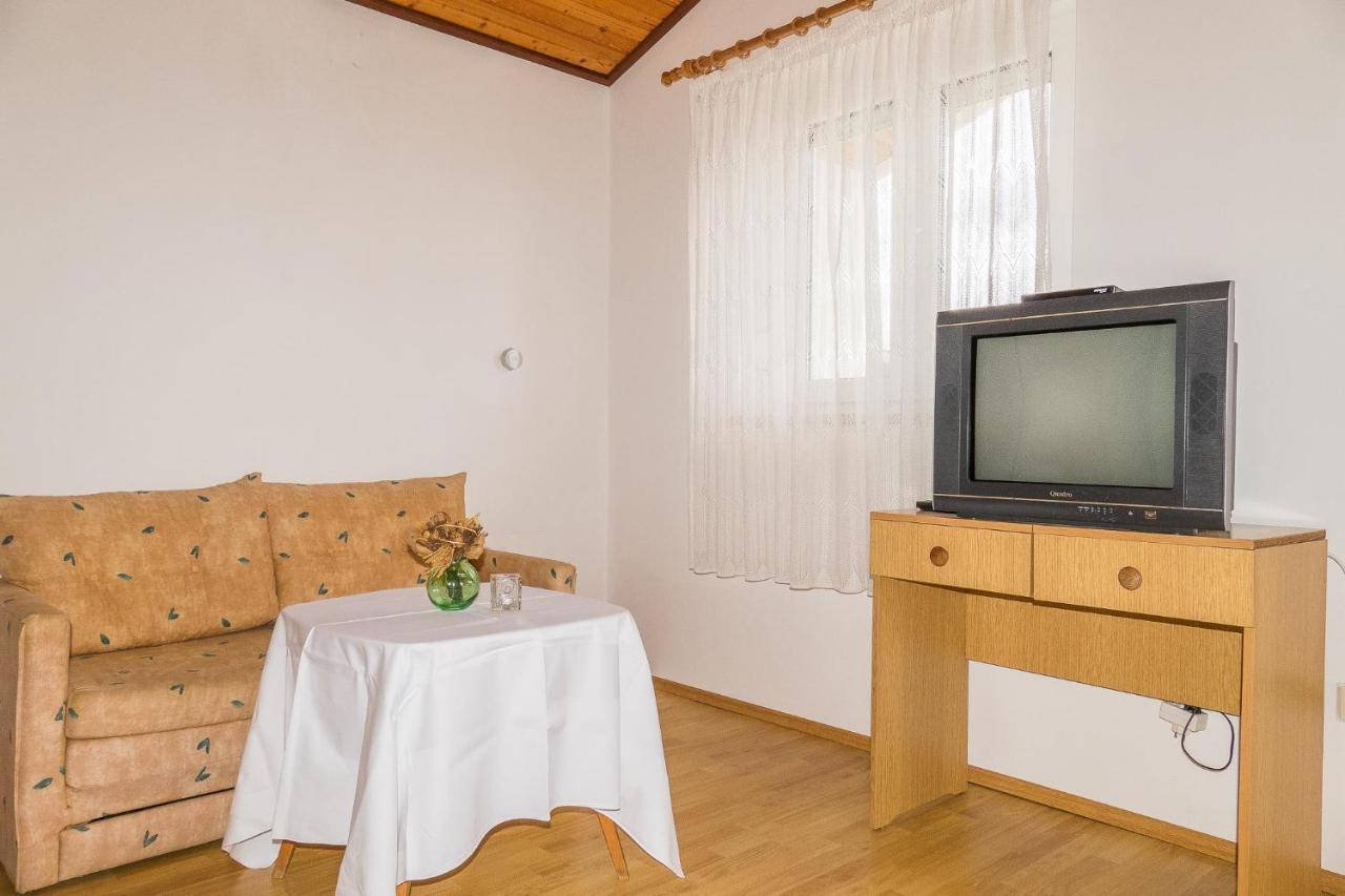Apartments Pahljina Palit Ngoại thất bức ảnh